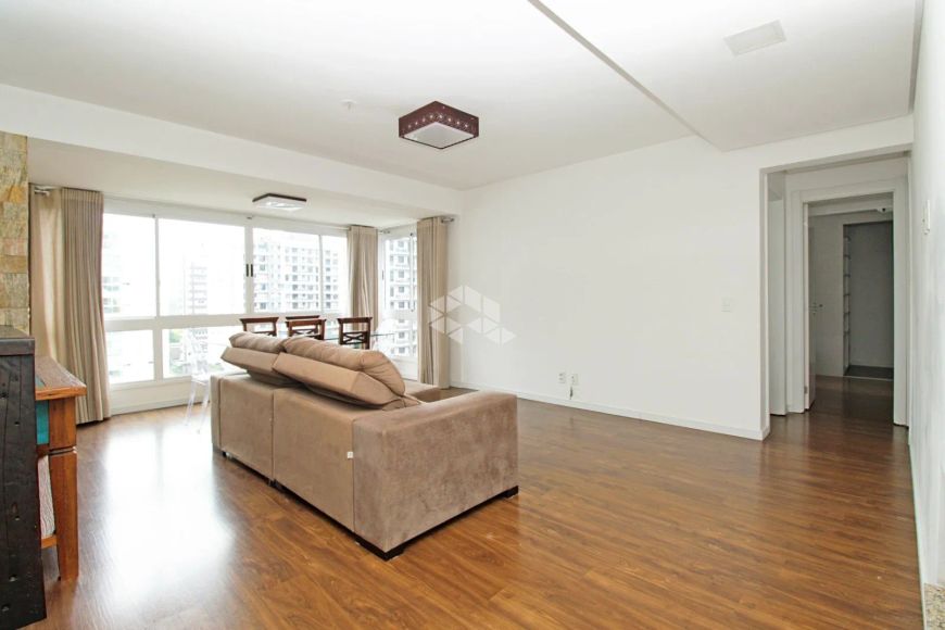 APARTAMENTO DE 2 DORMITORIOS E 2 VAGAS NO CENTRAL PARQUE