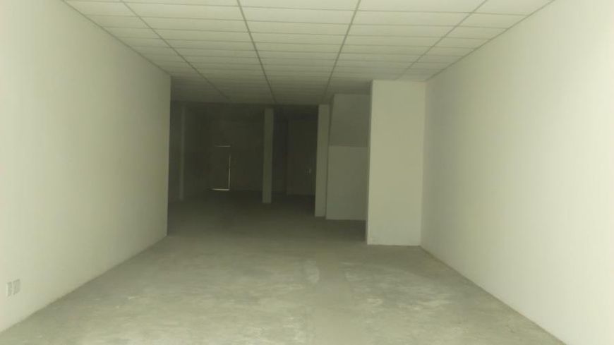 Comercial/Industrial de 223 metros quadrados no bairro Passo da Areia