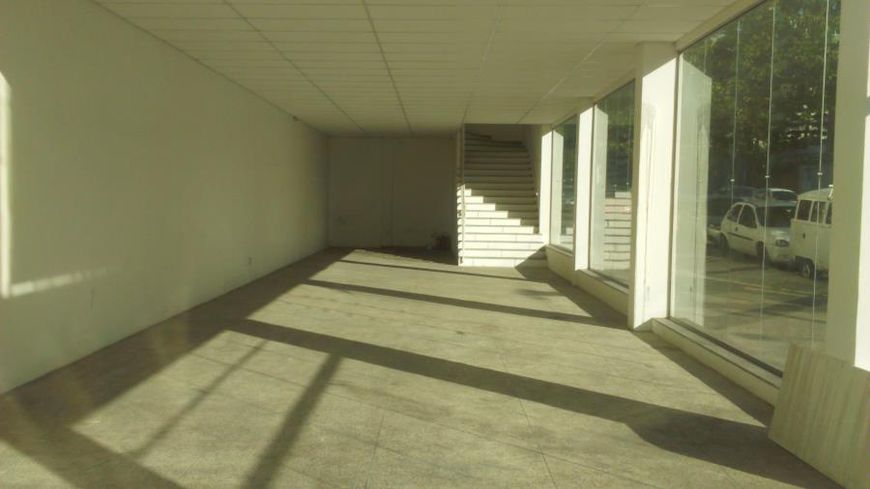 Comercial/Industrial de 223 metros quadrados no bairro Passo da Areia