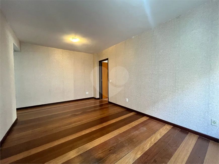 Apartamento com 3 quartos para locação em Mont Serrat - RS