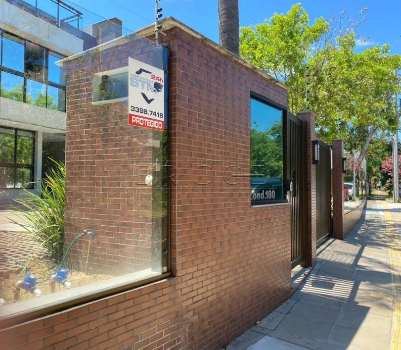 Casa Condomínio 180 3 suites tristeza