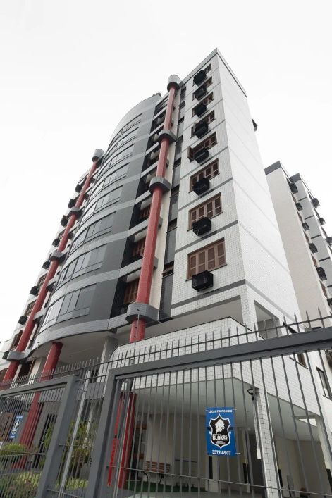 Apartamento à venda no Passo Da Areia com 106 m² e 3 dormitórios/quartos.