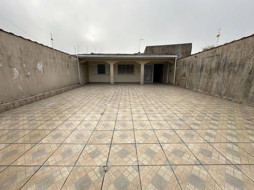 Casa para Venda em Itanhaém, Gaivota, 2 dormitórios, 1 suíte, 1 banheiro, 6 vagas