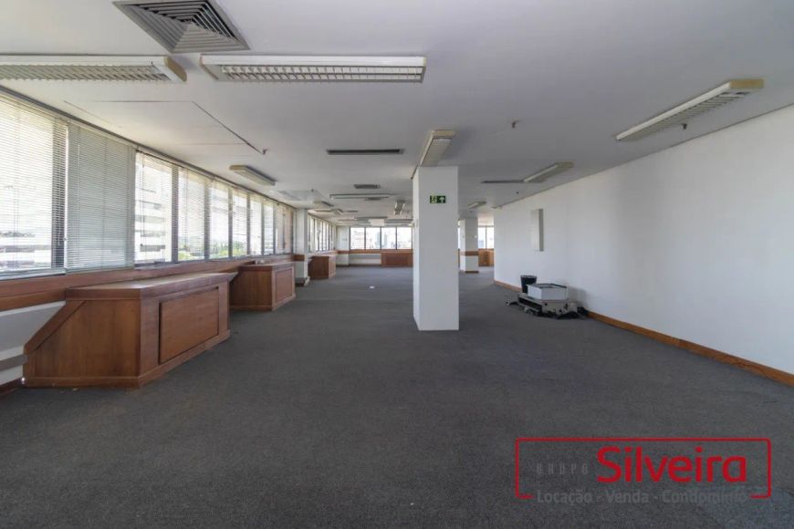 CONJUNTO COMERCIAL - MOINHOS VENTO