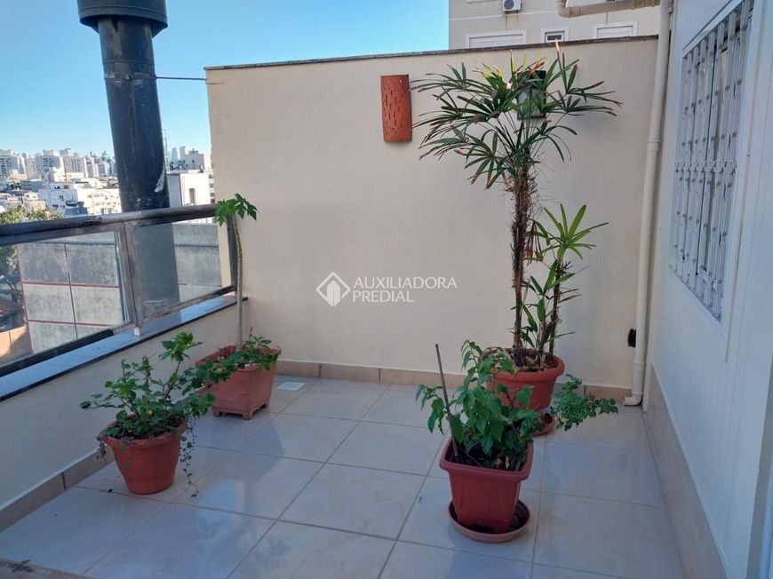 Casa de 2 quartos a venda no bairro Cristo Redentor.