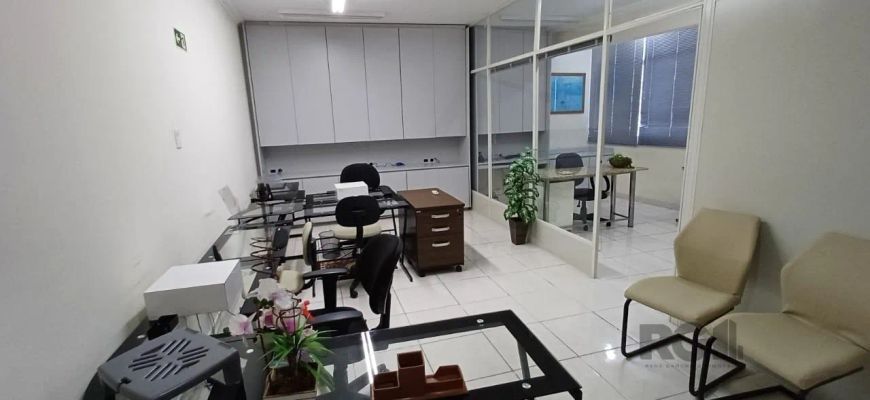 Aluga excelente sala em andar alto com vista para o Guaíba na região central com divisórias, mobilia