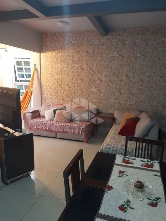 Casa de Condomínio em VILA NOVA