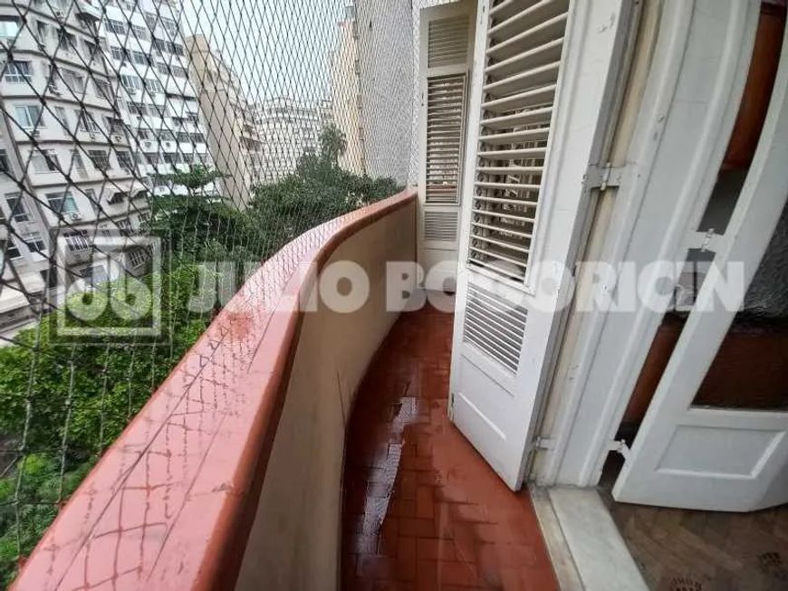 PRÓXIMO PAISSANDU - R$ 7.058,00 POR METRO QUADRADO - 170m² NO IPTU - 4 QUARTOS - 1 SUÍTE- VARANDAS I