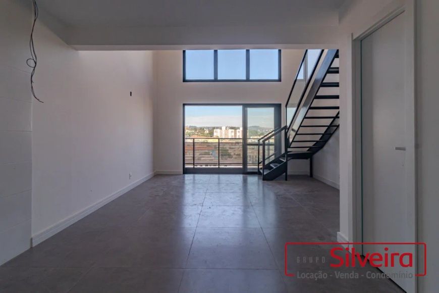 APARTAMENTO DUPLEX 1 DORMITÓRIO - AZENHA