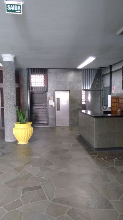 Ponto comercial/Loja/Box para aluguel com 50 metros quadrados em Jardim Lindóia - Porto Alegre - RS