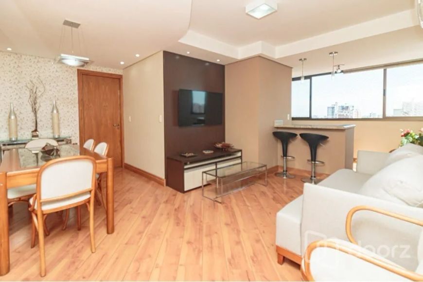 Imóvel na Roque Callage com 3 dormitórios e 81m²