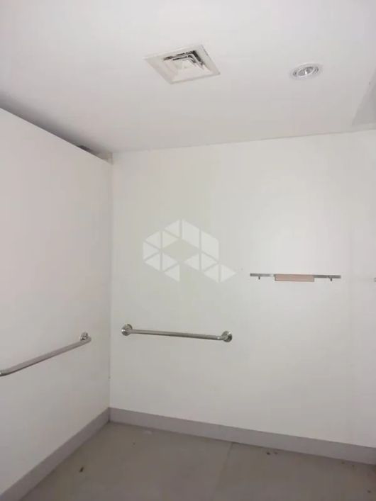 Loja em MOINHOS DE VENTO