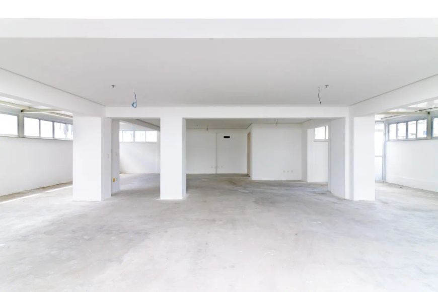Escritório para Alugar no Bairro Auxiliadora com 189 m² de Área Útil Disponível