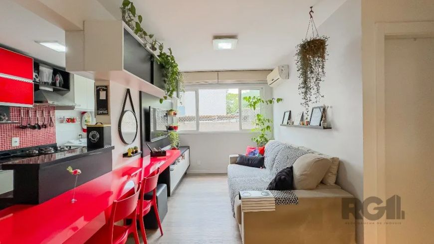 Apartamento a venda no bairro Passo da Areia mobiliado no Rossi Passeio, vista perene, iluminado e b