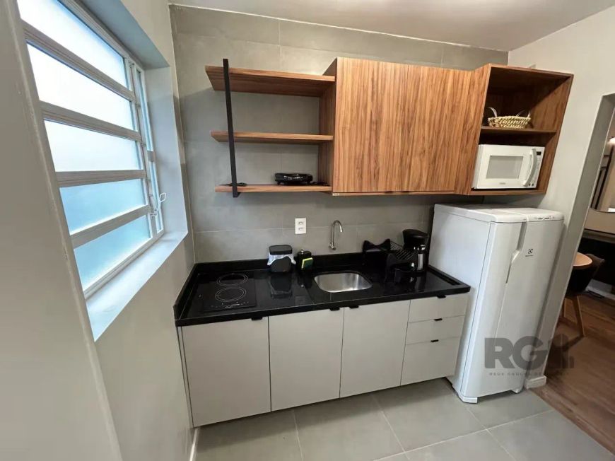 Apartamento 1 dormitório completamente renovado, finamente mobiliado e decorado, para que você viva
