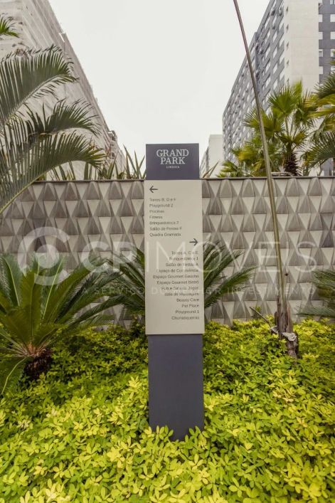 Apartamentos em Porto Alegre, no bairro Jardim Lindóia, à venda.