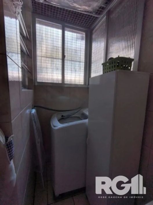 Apartamento no bairro São Sebastião, 02 dormitórios, com 52,00 m² de área privativa, sala para dois