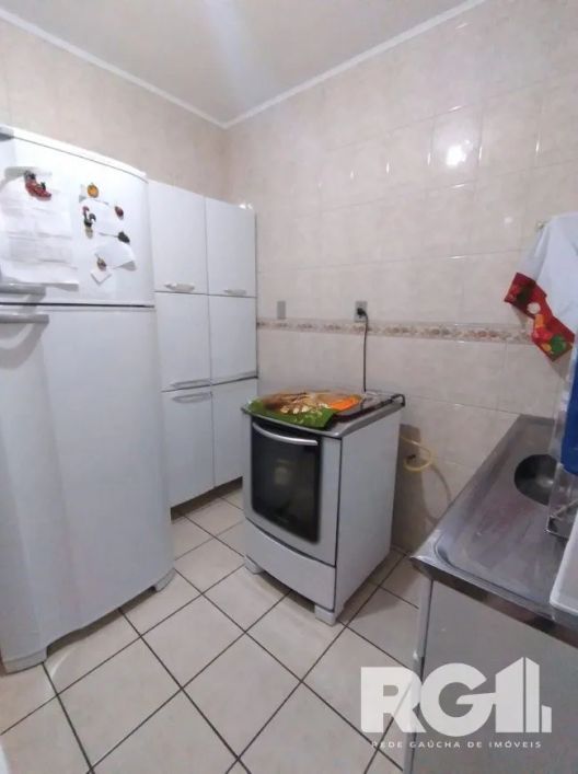 Apartamento no bairro São Sebastião, 02 dormitórios, com 52,00 m² de área privativa, sala para dois