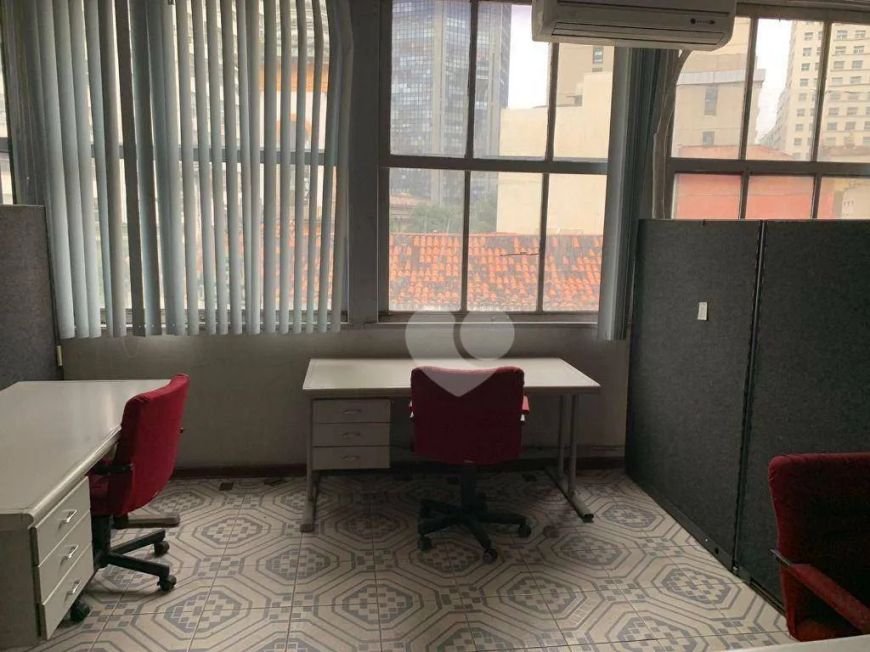 Sala Comercial=Andar inteiro com vaga de garagem na Escritura