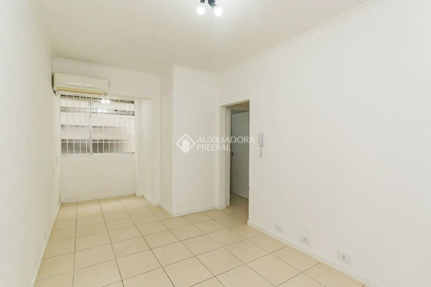 Apartamento com 3 dormitórios, sendo 1 suíte - Praia de Belas