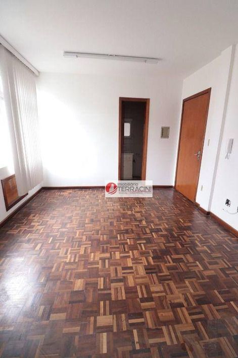 Sala para alugar, 26 m² por R$ 350,00/mês - São João - Porto Alegre/RS