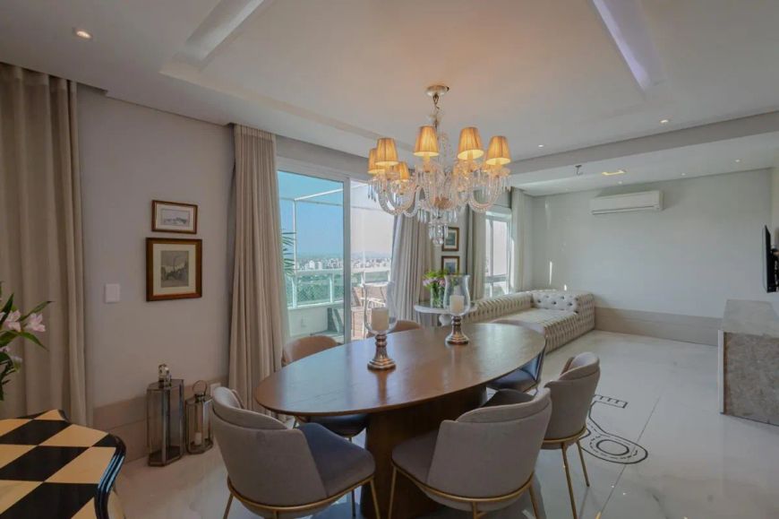 PORTO ALEGRE - Apartamento Padrão - TRÊS FIGUEIRAS