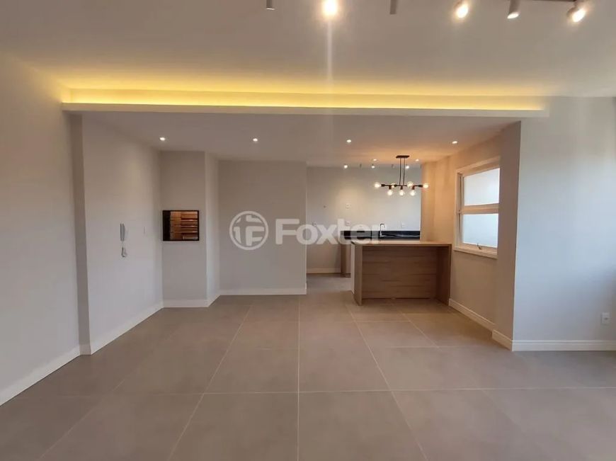 Excelente apartamento todo reformado, 77m , 2 Dormitórios, 1 vaga no Mont Serrat - Porto Alegre - RS