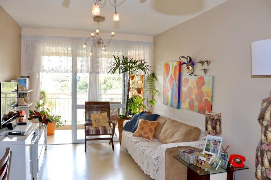 Apartamento para venda tem 70 metros quadrados com 2 quartos em Teresópolis - Porto Alegre - RS