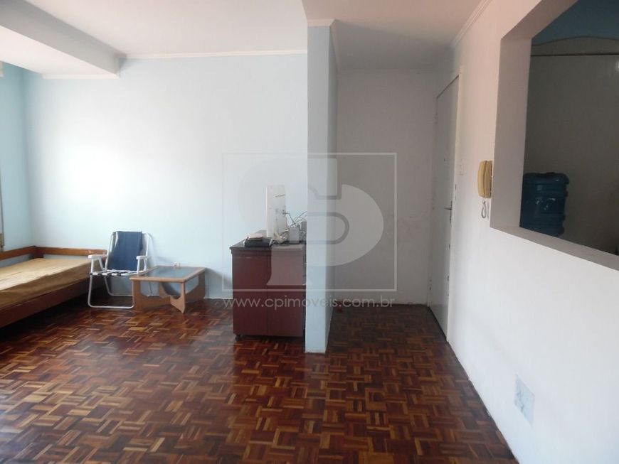Apartamentos em Porto Alegre, no bairro São Sebastião, à venda.