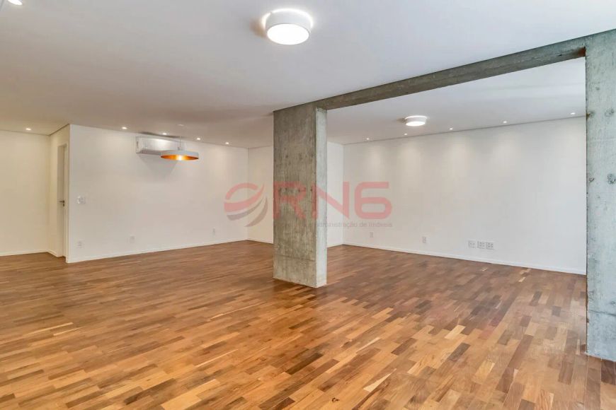 Apartamento reformado com 128 m2- Al.Ministro Rocha Azevedo-Edificio Ubatuba-Sâo Paulo-
