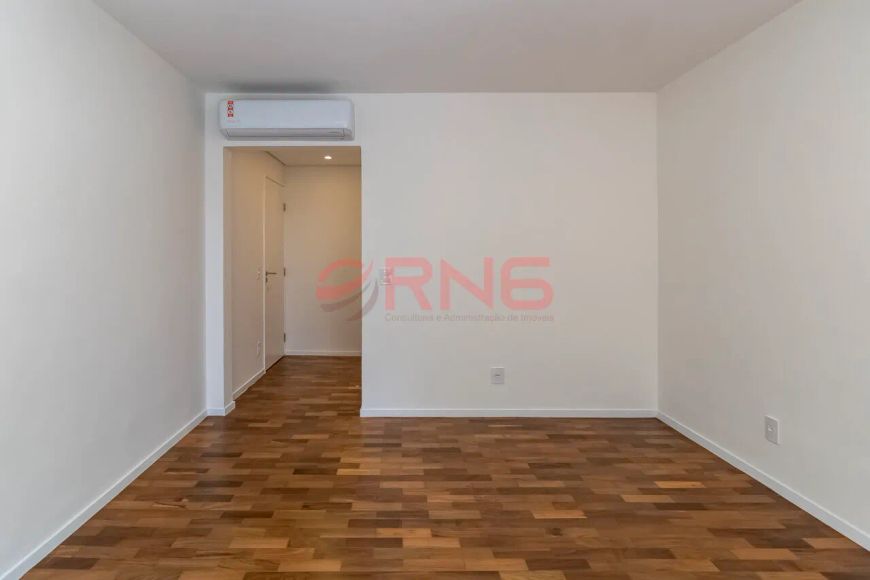 Apartamento reformado com 128 m2- Al.Ministro Rocha Azevedo-Edificio Ubatuba-Sâo Paulo-