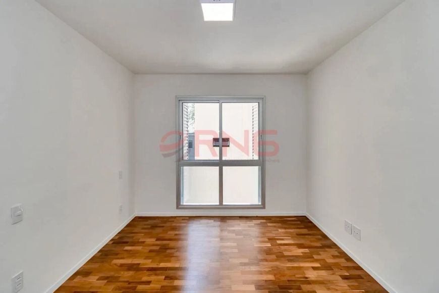 Apartamento reformado com 128 m2- Al.Ministro Rocha Azevedo-Edificio Ubatuba-Sâo Paulo-