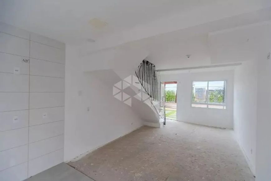 Casa de Condomínio em VILA NOVA