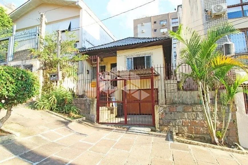 Casa 3 Dormitórios c/ vaga coberta - Auxiliadora