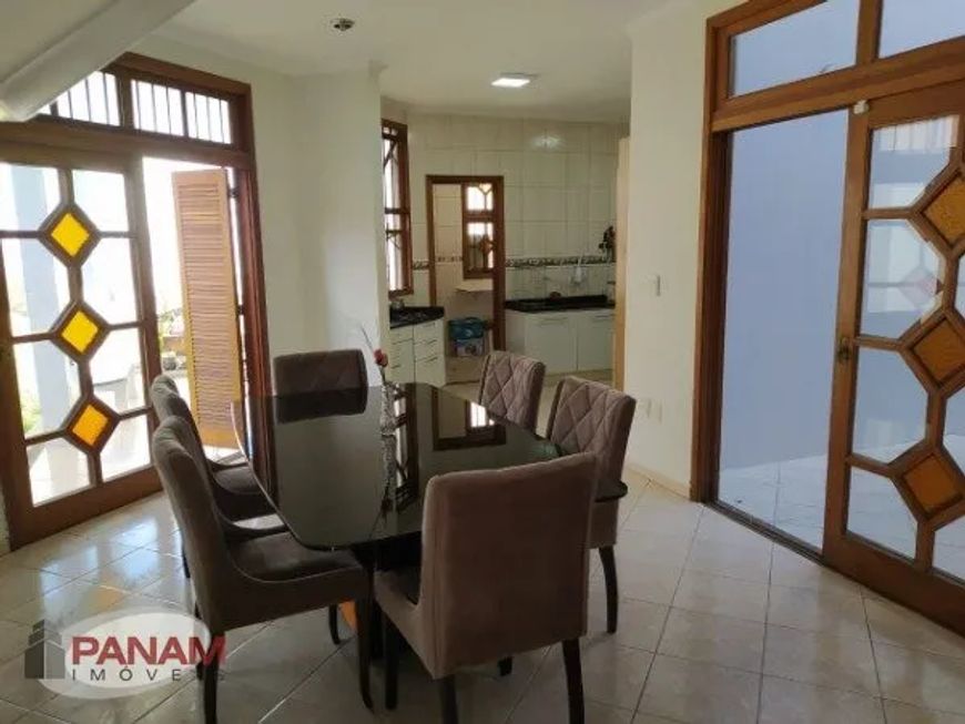 Casa/Sobrado em Jardim Sao Pedro com 213 m² , 3 quarto(s) , 1 suíte(s) , 3 vaga(s).