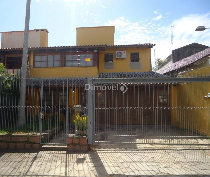 VENDA, CASA com 180.83m², 3 dormitório(s), 3 vaga(s). IPANEMA, PORTO ALEGRE.