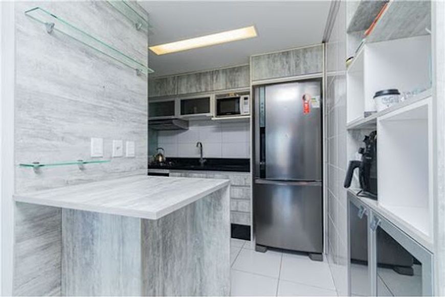 Apartamento com 3 dormitórios à venda, 78 m² por R$ 650.000,00 - Passo D Areia - Porto Alegre/RS