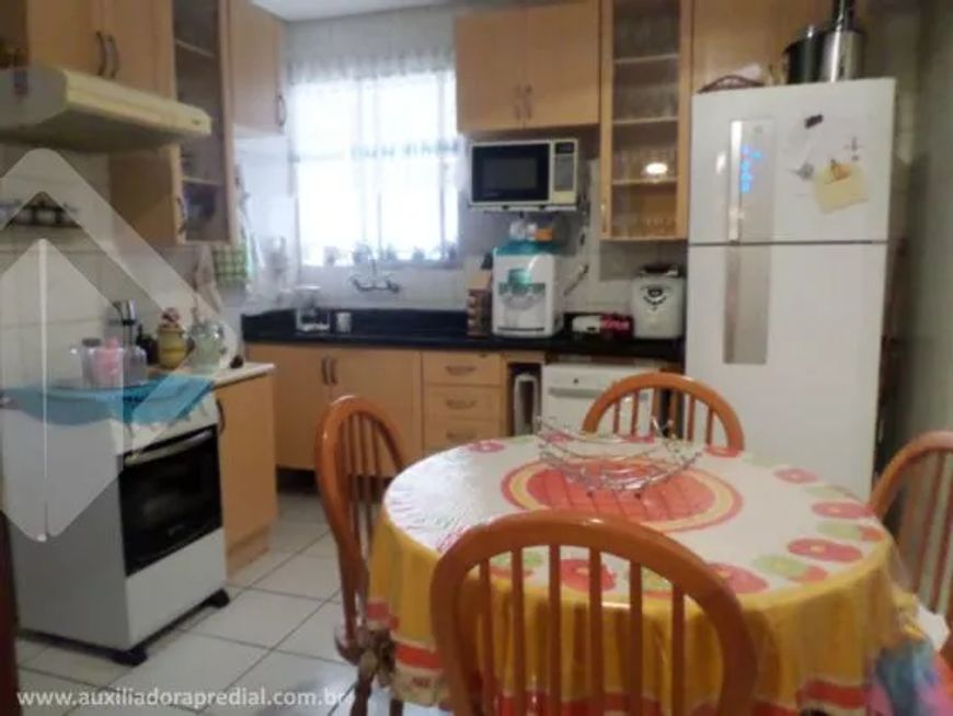 Casa com 2 quartos no bairro Ipanema.