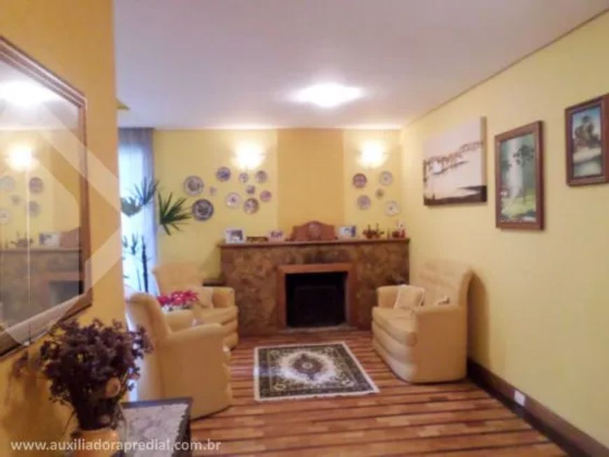 Casa com 2 quartos no bairro Ipanema.