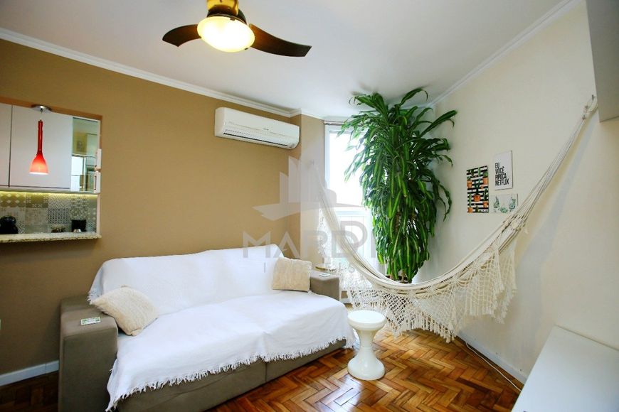 PORTO ALEGRE - Apartamento Padrão - Cristal