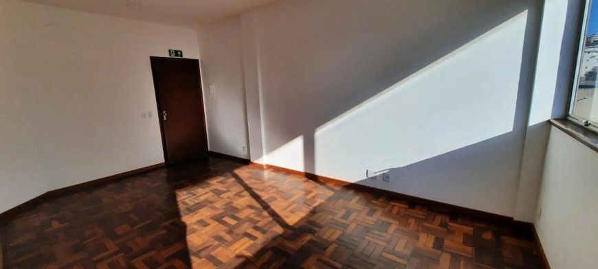 PORTO ALEGRE - SALA COMERCIAL - AUXILIADORA