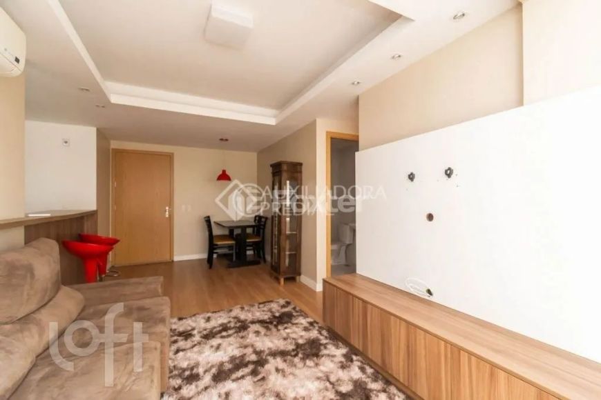 Imóvel para venda possui 62m² com 2 quartos em Passo da Areia - Porto Alegre - RS