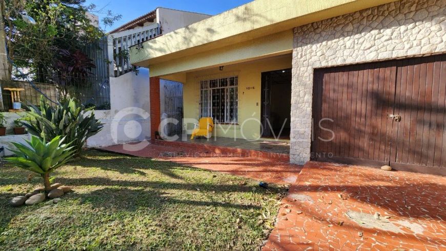 casa/terreno 3 Dormitório(s) Bairro Passo da Areia
