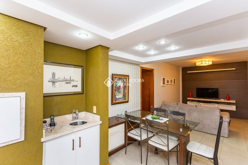 Apartamento para venda tem 83 metros quadrados com 2 quartos em Boa Vista - Porto Alegre - RS