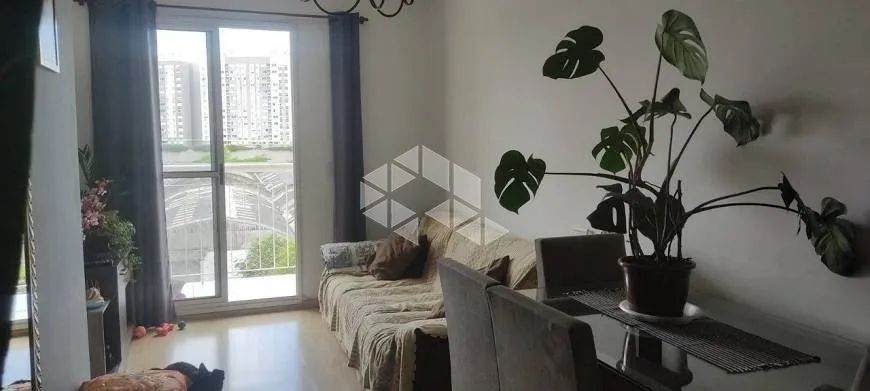 Apartamento Três quatros com Suite e Sacada
