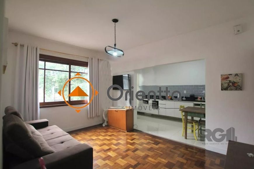 Imobiliária Orientta ALUGA EXCELENTE APARTAMENTO MOBILIADO com 2 quartos e 1 banheiro no total. Este