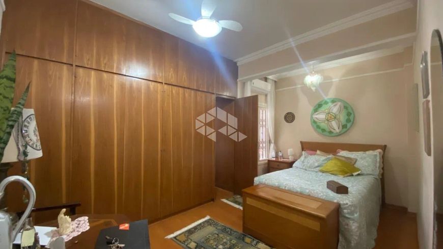 Casa em alvenaria com 209,10m2, no Bairro Vila Ipiranga.