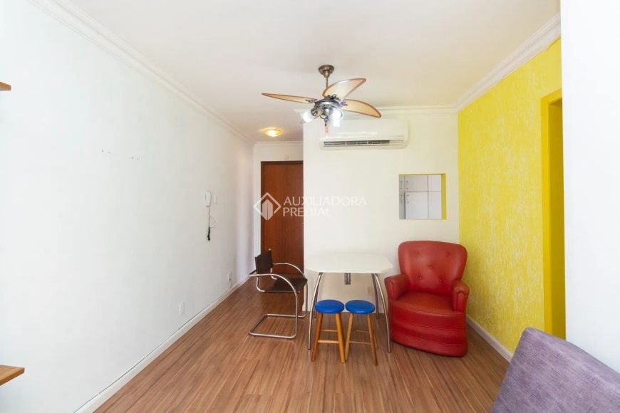 Apartamento 2 quarto(s), no bairro Petrópolis
