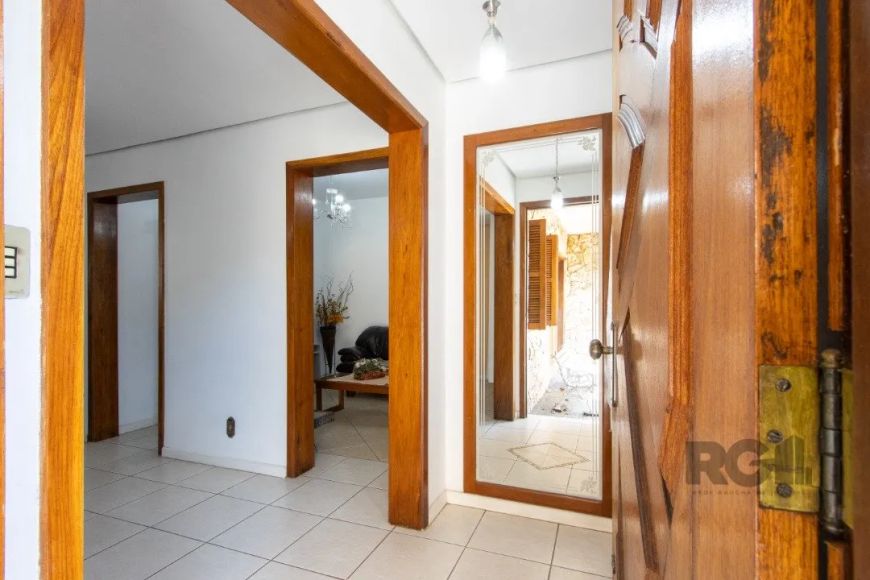 ICASA RESIDENCIAL MOBILIADA PARA LOCAÇÃO NO BAIRRO CAVALHADA COM APROXIMADAMENTE 189M²