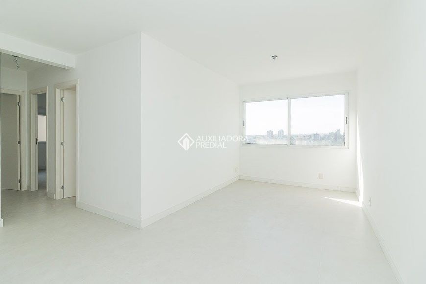 Apartamento para aluguel possui 90 metros quadrados com 3 quartos
